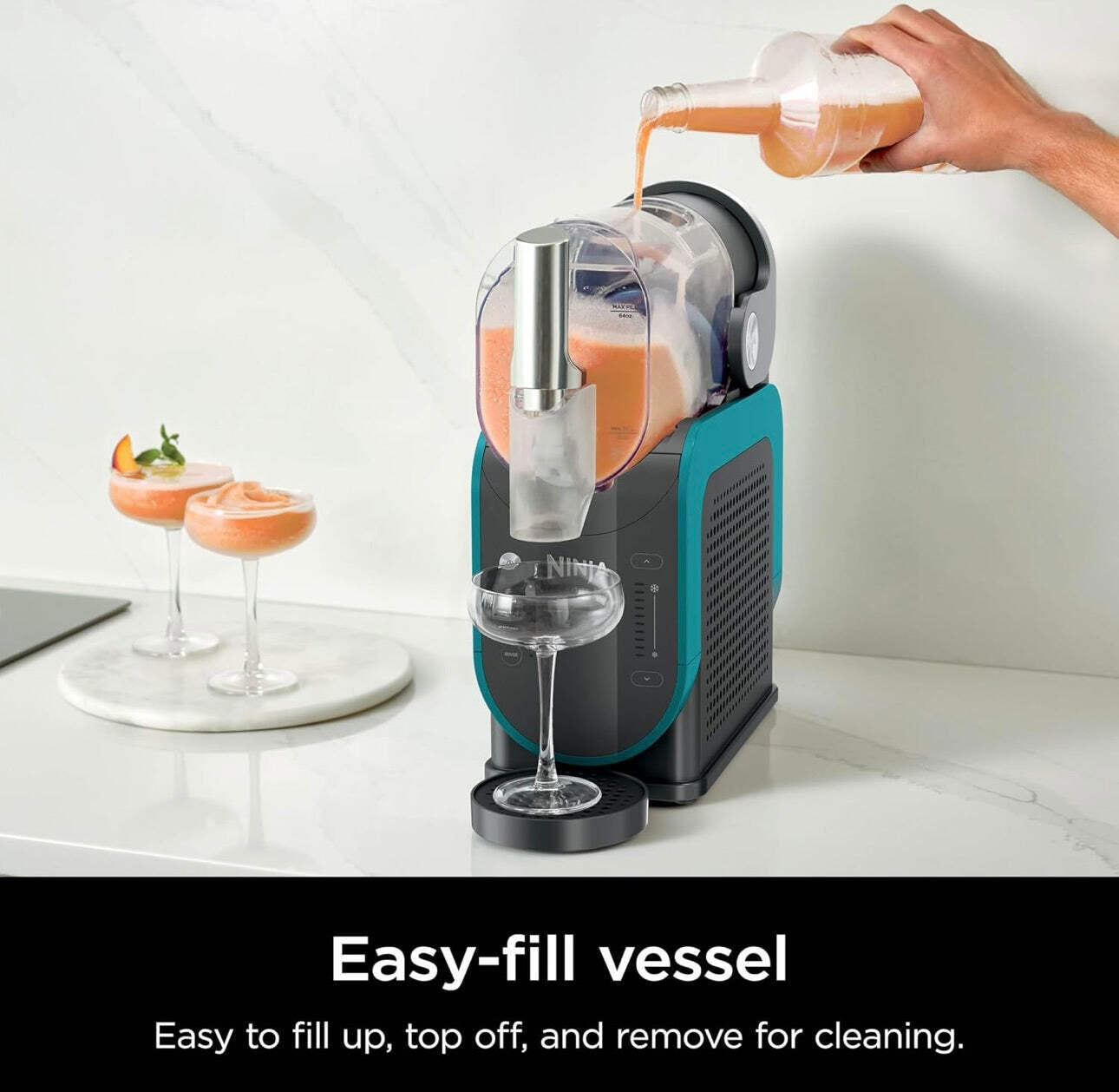 Ninja SLUSHi Professional Frozen Drink Maker with RapidChill Technology